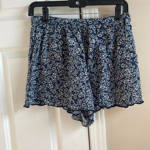 Abercrombie and fitch size L shorts